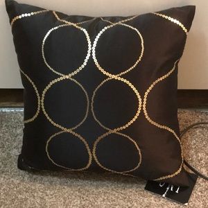 INC International Concepts sequin ogee 14x14